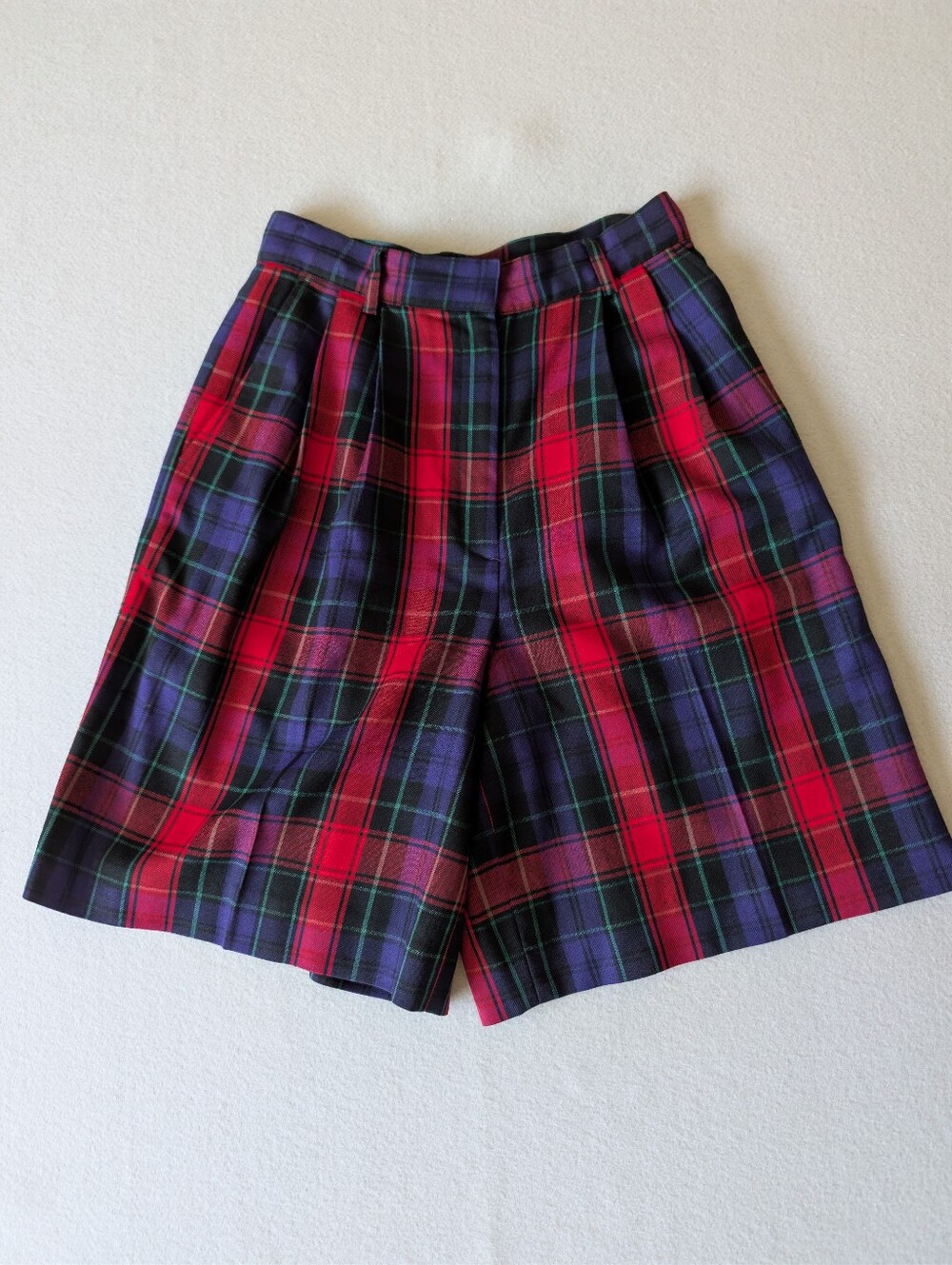 Vintage 100% Wool Pleated Tailored Plaid Shorts Culottes Holiday Prep Academia 6